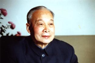 太可惜啦！张玉宁-武磊-张玉宁三连击，均被黎巴嫩门将扑出